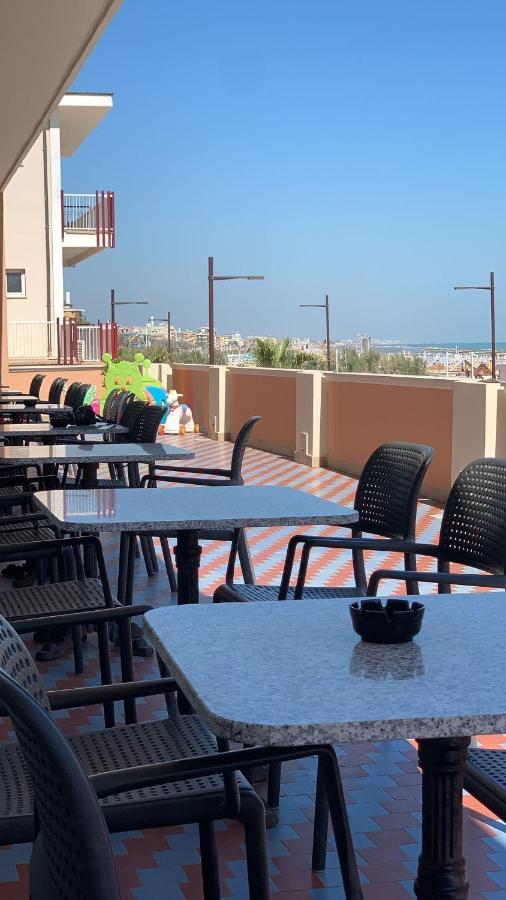 Hotel Alexander Resort Rimini Luaran gambar